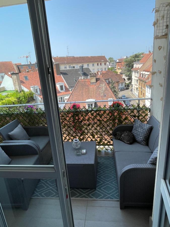 Guest Room "We Are With You In This Flat" Strasbourg Bagian luar foto